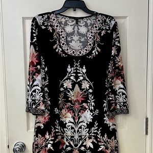 Beautiful Floral Mini Dress/Tunic